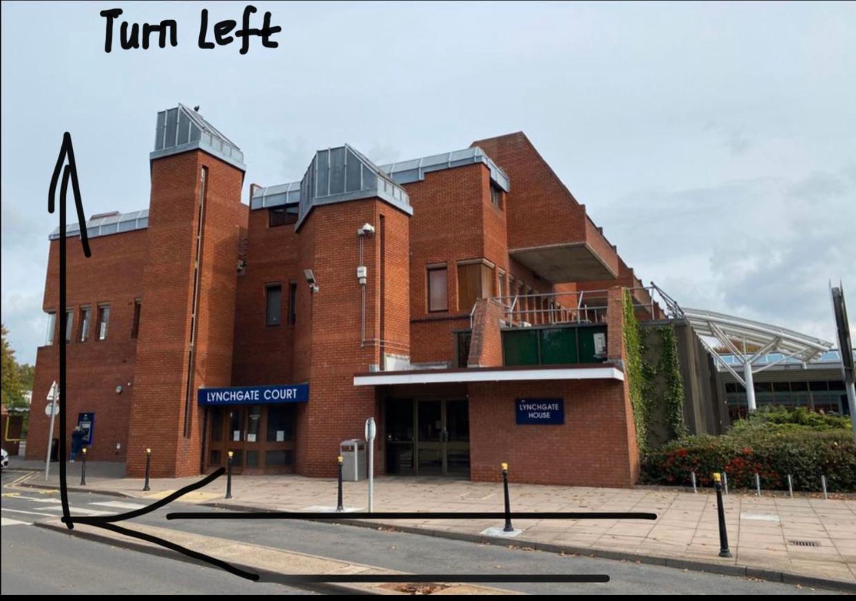 Homestay Double Location Near Shopping Center & Free Parking *